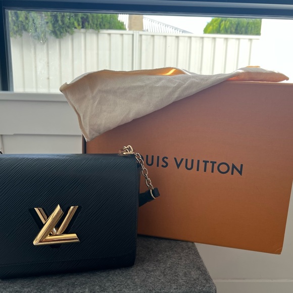 Louis Vuitton Bags Louis Vuitton Twist Mm Bag Poshmark